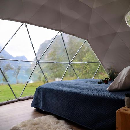 Olden Glamping - One With Nature Stryn Kültér fotó